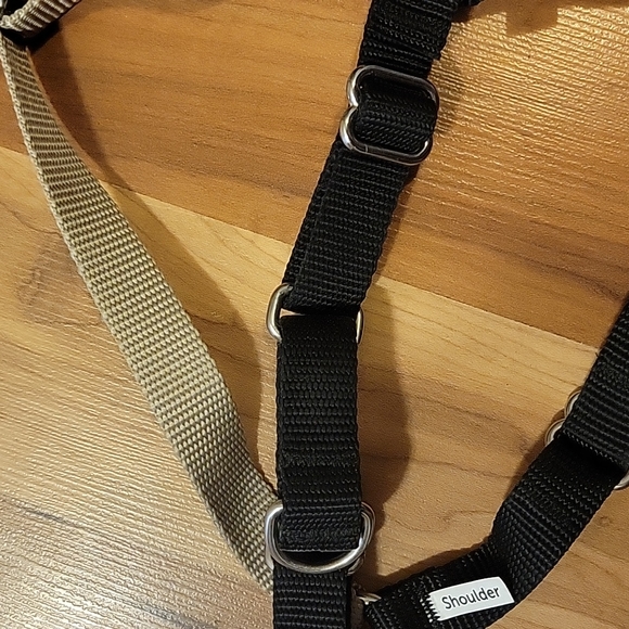 PetSafe Easy Walk No Pull Dog Harness Medium Black/Silver Adjustable - Picture 7 of 8